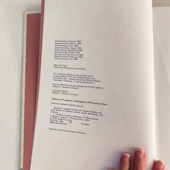 Precious Moments Bedtime Stories Book 1988 - Picture 3 of 13